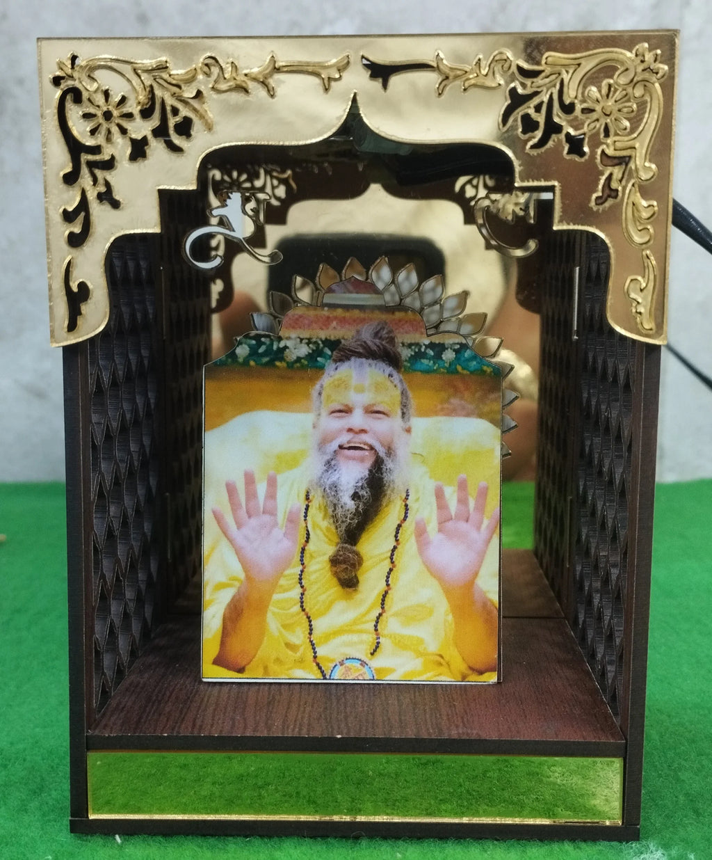 Premanand Ji Maharaj Golden Acrylic Mandir With RGB Lights - Gift With Smile
